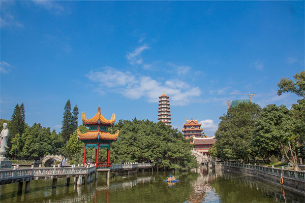 福州人力資源咨詢公司如何優(yōu)化企業(yè)人才結(jié)構(gòu)？