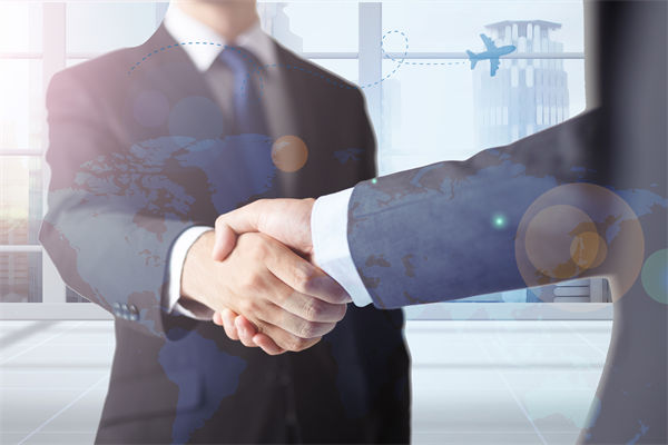 王毅：中俄永不為敵，對(duì)企業(yè)戰(zhàn)略管理有何啟示？