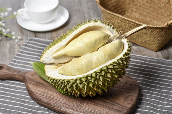 榴蓮價(jià)格暴跌50%，有人買了50箱，預(yù)算管理怎么看？